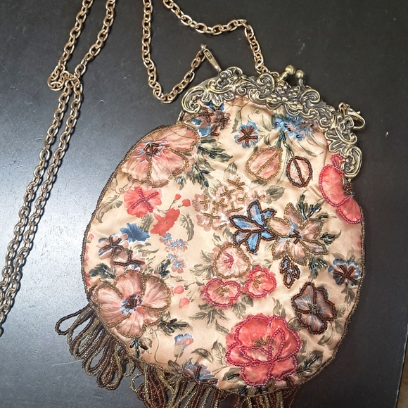 Handbags - Cream and Red Beaded Clutch Vinyage with Ornate Frame and Floral Design